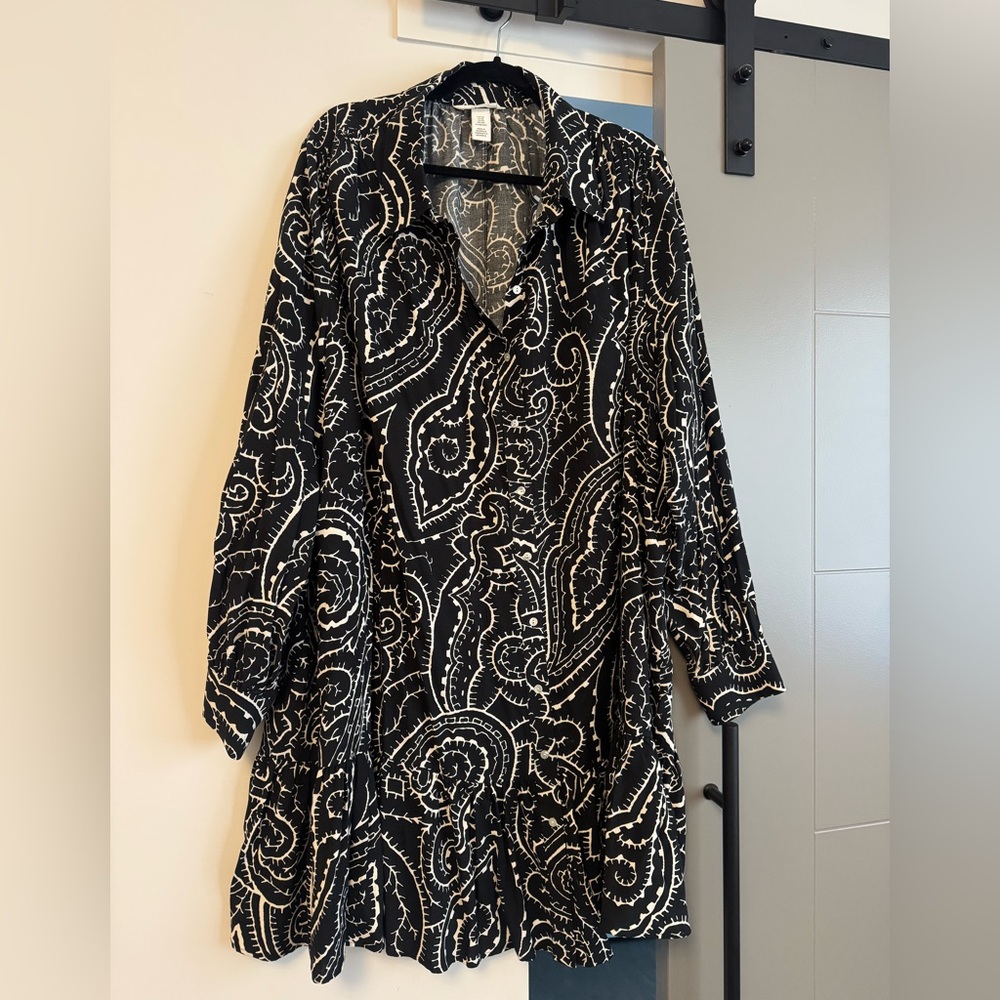 H&M Black and White Paisley Tunic Dress